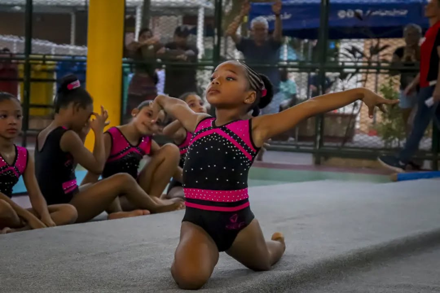Ginasta mirim de Paracambi busca apoio para realizar seu sonho